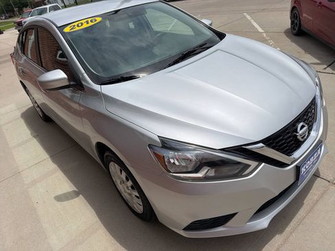 Used 2016 Nissan Sentra S FWD image 6