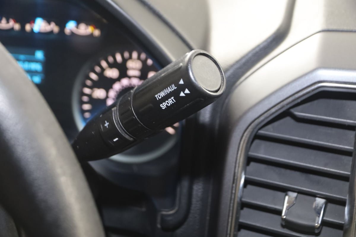 Used 2015 Ford F150 XLT RWD image 7