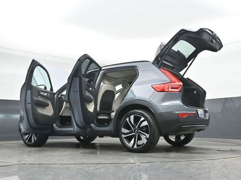 Used 2023 Volvo XC40 B5 Ultimate w/ Climate Package AWD/4WD image 56