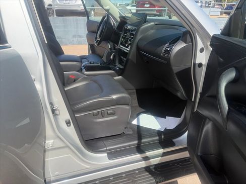 Used 2024 Nissan Armada SV RWD image 21