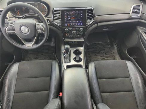 Used 2021 Jeep Grand Cherokee Laredo X AWD/4WD image 20