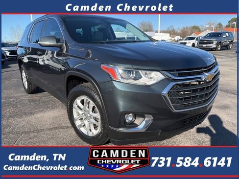 Used 2021 Chevrolet Traverse LT image 1