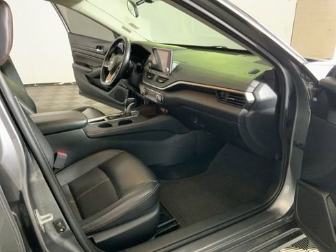 Used 2019 Nissan Altima 2.5 SR w/ SR Premium Package image 26