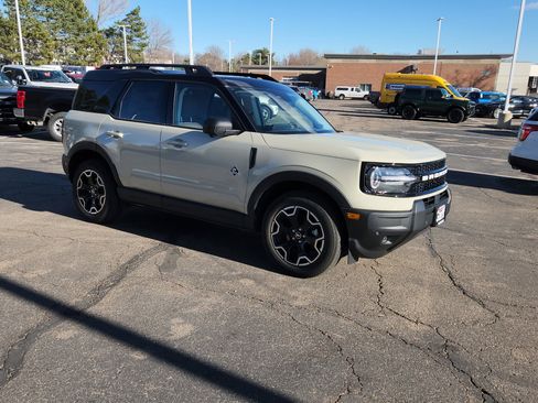 New 2025 Ford Bronco Sport Outer Banks w/ Outer Banks Tech Package+ AWD/4WD image 18