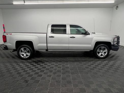 Used 2018 Chevrolet Silverado 1500 Custom w/ Custom Value Package AWD/4WD image 7