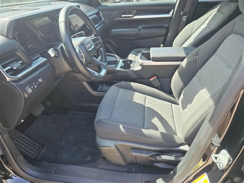 Used 2025 GMC Terrain Elevation image 11