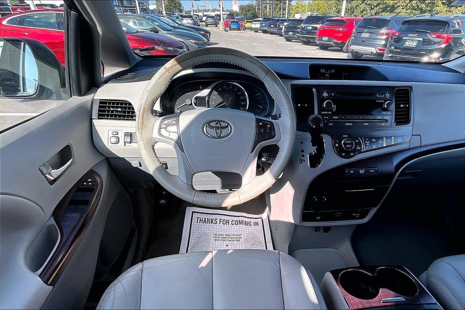 Used 2012 Toyota Sienna XLE w/ Entertainment Pkg AWD/4WD image 5