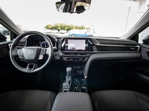 Used 2025 Toyota Camry LE FWD image 26