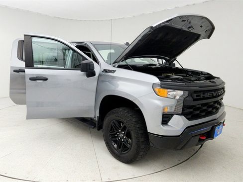 Used 2024 Chevrolet Silverado 1500 Custom Trail Boss w/ LPO, Dark Essentials Package image 10