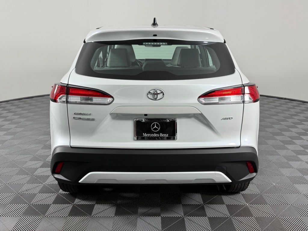 Used 2024 Toyota Corolla Cross L AWD/4WD image 6