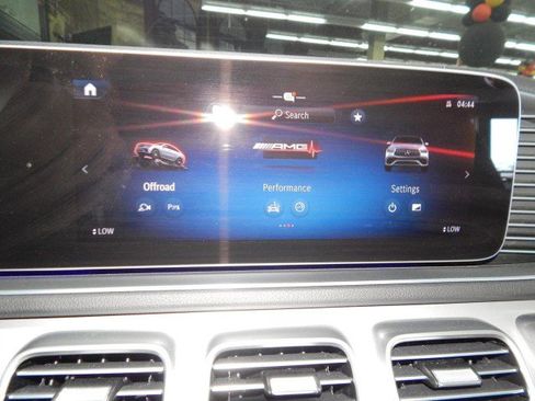 Used 2024 Mercedes-Benz GLE 53 AMG 4MATIC Coupe w/ Driver Assistance Package image 31