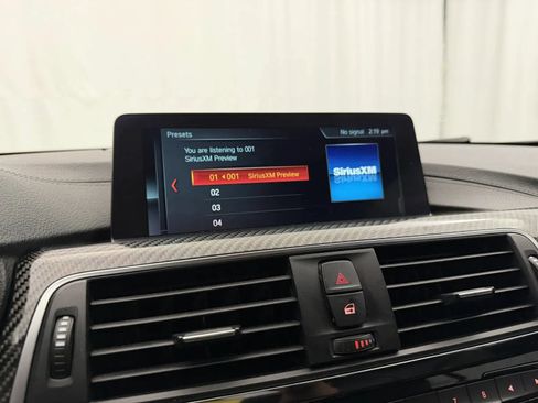 Used 2018 BMW M4 Convertible RWD image 31