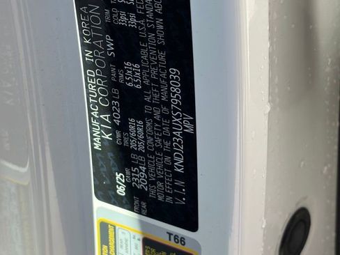 Used 2025 Kia Soul LX image 24