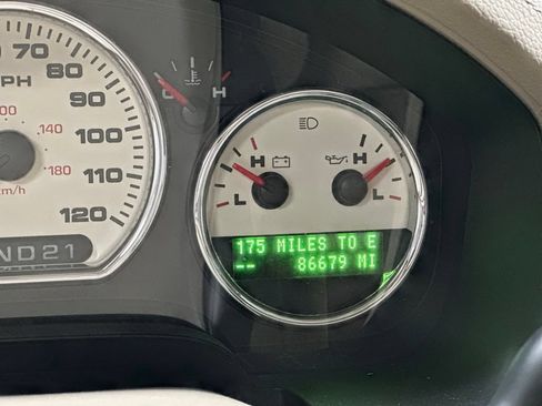 Used 2004 Ford F150 Lariat AWD/4WD image 4