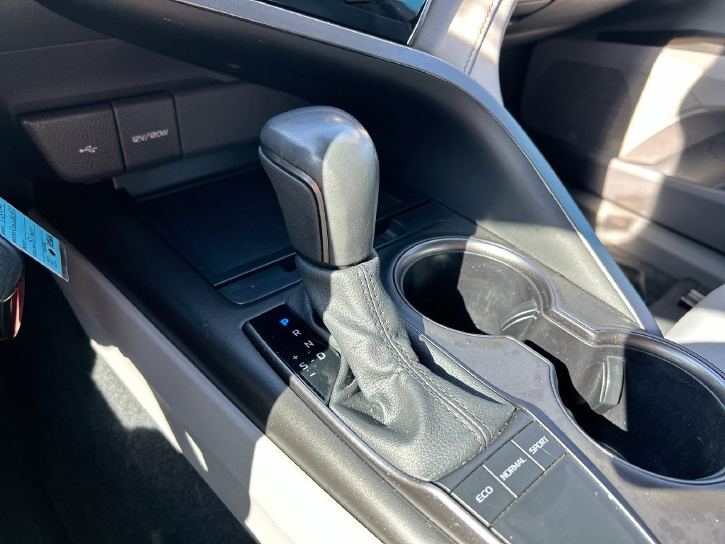 Used 2024 Toyota Camry SE FWD image 25