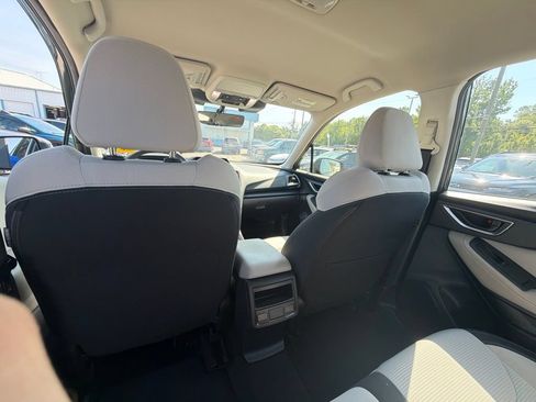 Used 2024 Subaru Forester AWD/4WD image 12