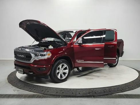 Used 2022 RAM 1500 Limited w/ Body-Colour Bumper Group AWD/4WD image 11