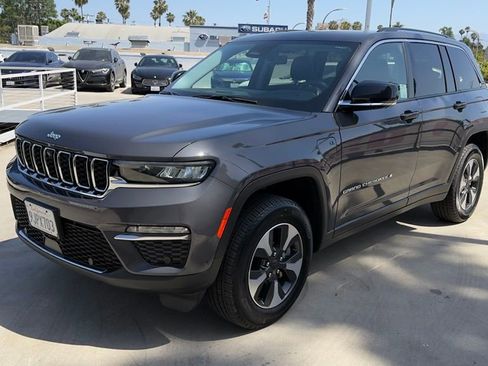 Used 2023 Jeep Grand Cherokee 4WD 4xe w/ Luxury Tech Group II image 3