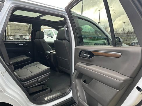 New 2026 Chevrolet Tahoe High Country w/ Sun And Tow Package image 13