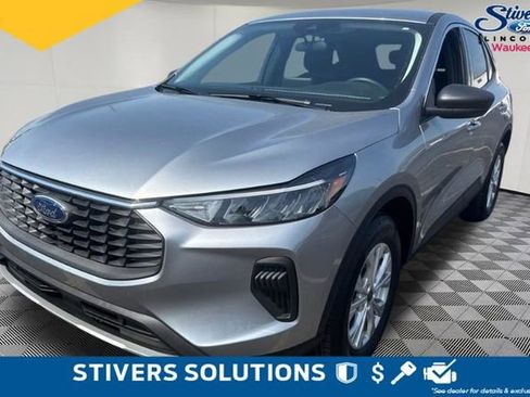Used 2023 Ford Escape Active AWD/4WD image 4