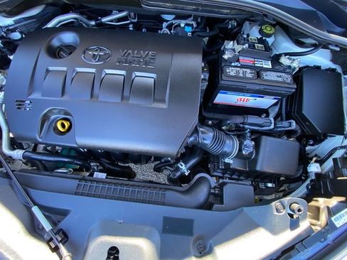 Used 2021 Toyota C-HR LE image 30