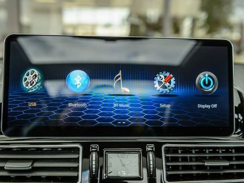 Used 2018 Mercedes-Benz GLS 450 4MATIC w/ Premium Package image 20