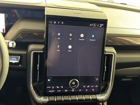 New 2026 GMC Yukon Elevation w/ Elevation Premium Package image 18