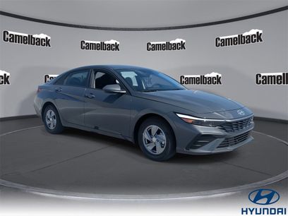 New 2025 Hyundai Elantra SE