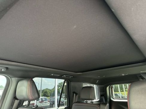 Used 2023 Ford Expedition Limited AWD/4WD image 22