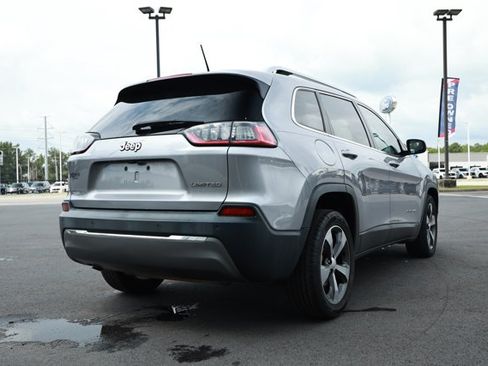 Used 2019 Jeep Cherokee Limited FWD image 5