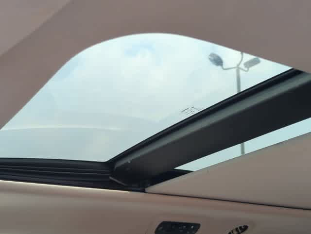 Certified 2018 Chrysler Pacifica Limited FWD image 19