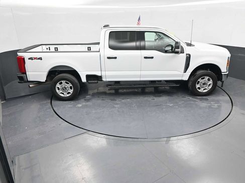 Used 2025 Ford F250 XLT image 32