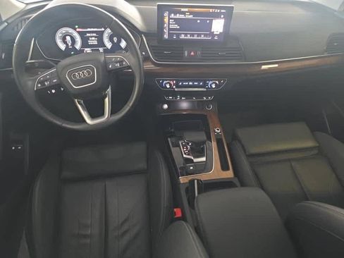 Used 2024 Audi Q5 e Premium AWD/4WD image 7