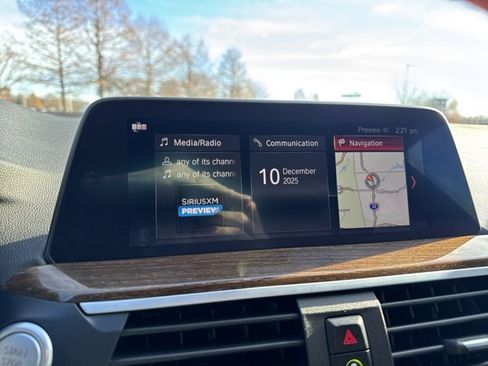 Used 2021 BMW X3 sDrive30i image 12