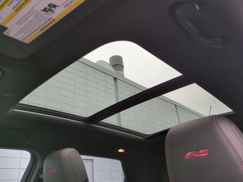 Certified 2025 Chevrolet TrailBlazer RS w/ Convenience Package image 18