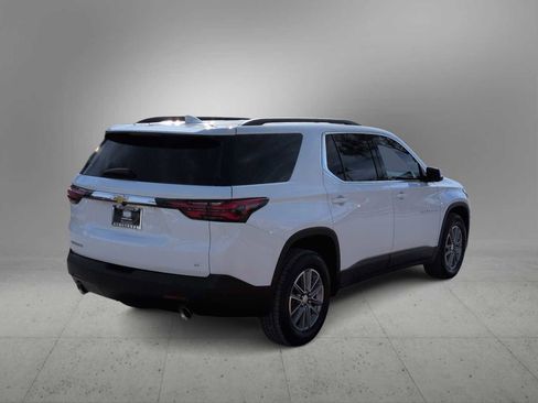 Used 2023 Chevrolet Traverse LT image 8