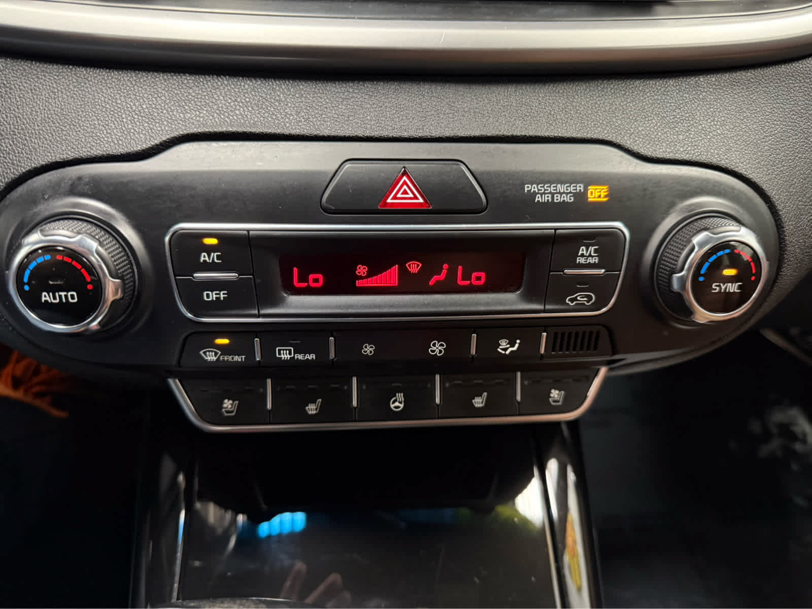 Used 2019 Kia Sorento SX AWD/4WD image 17