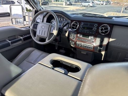 Used 2009 Ford F350 Lariat image 21