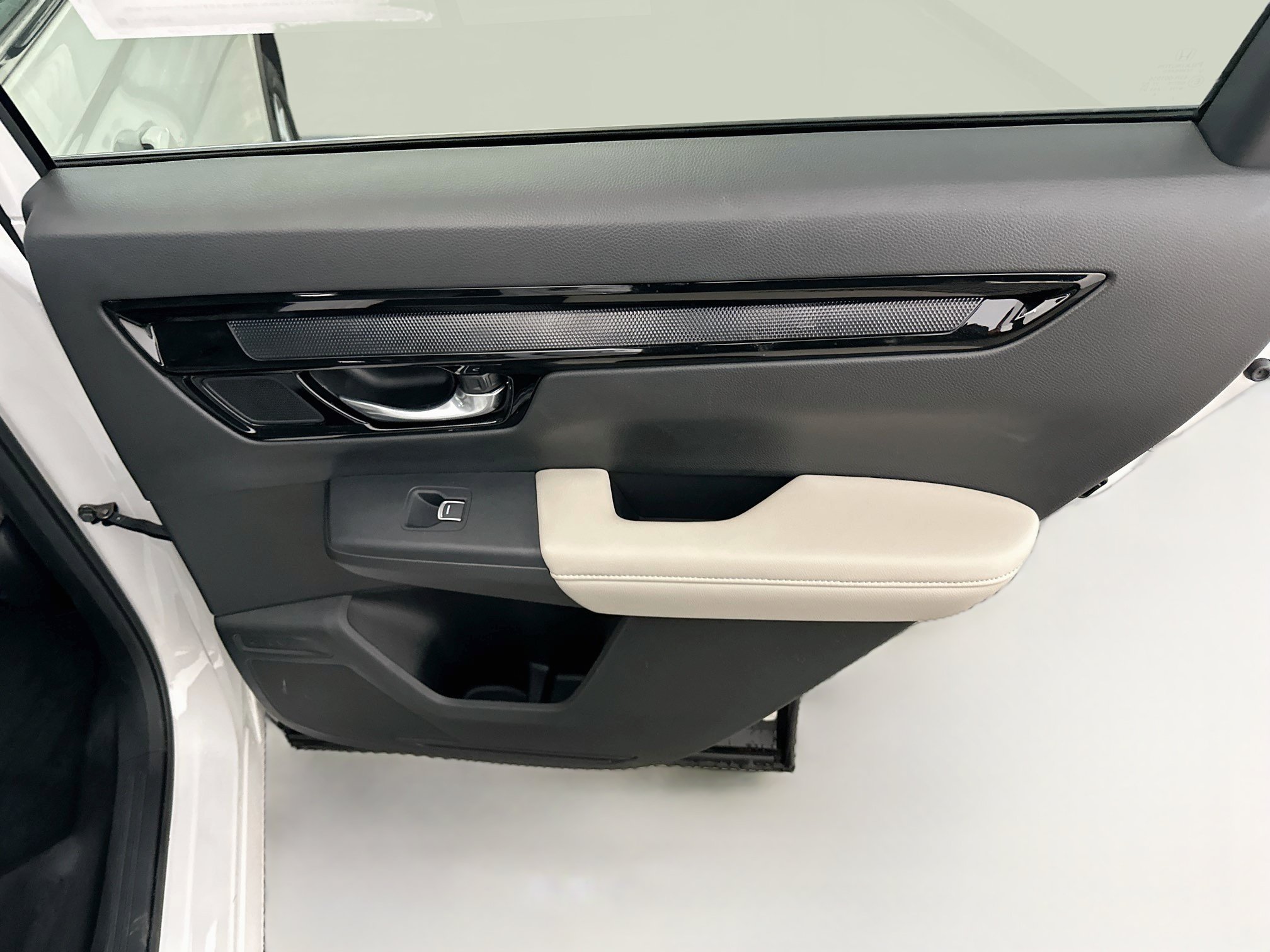 Used 2024 Honda CR-V EX-L image 32