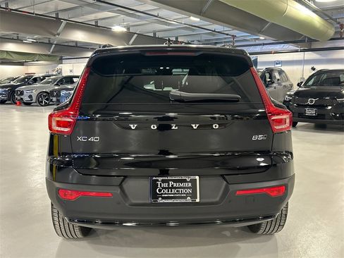 Used 2026 Volvo XC40 B5 Plus w/ Protection Package Premier image 3
