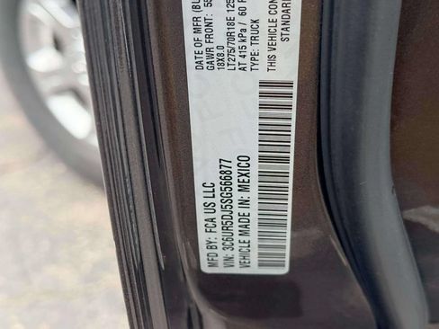 Used 2025 RAM 2500 Big Horn AWD/4WD image 17
