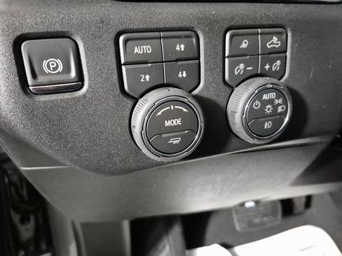 New 2026 Chevrolet Silverado 1500 LTZ w/ Z71 Off-Road Package image 18