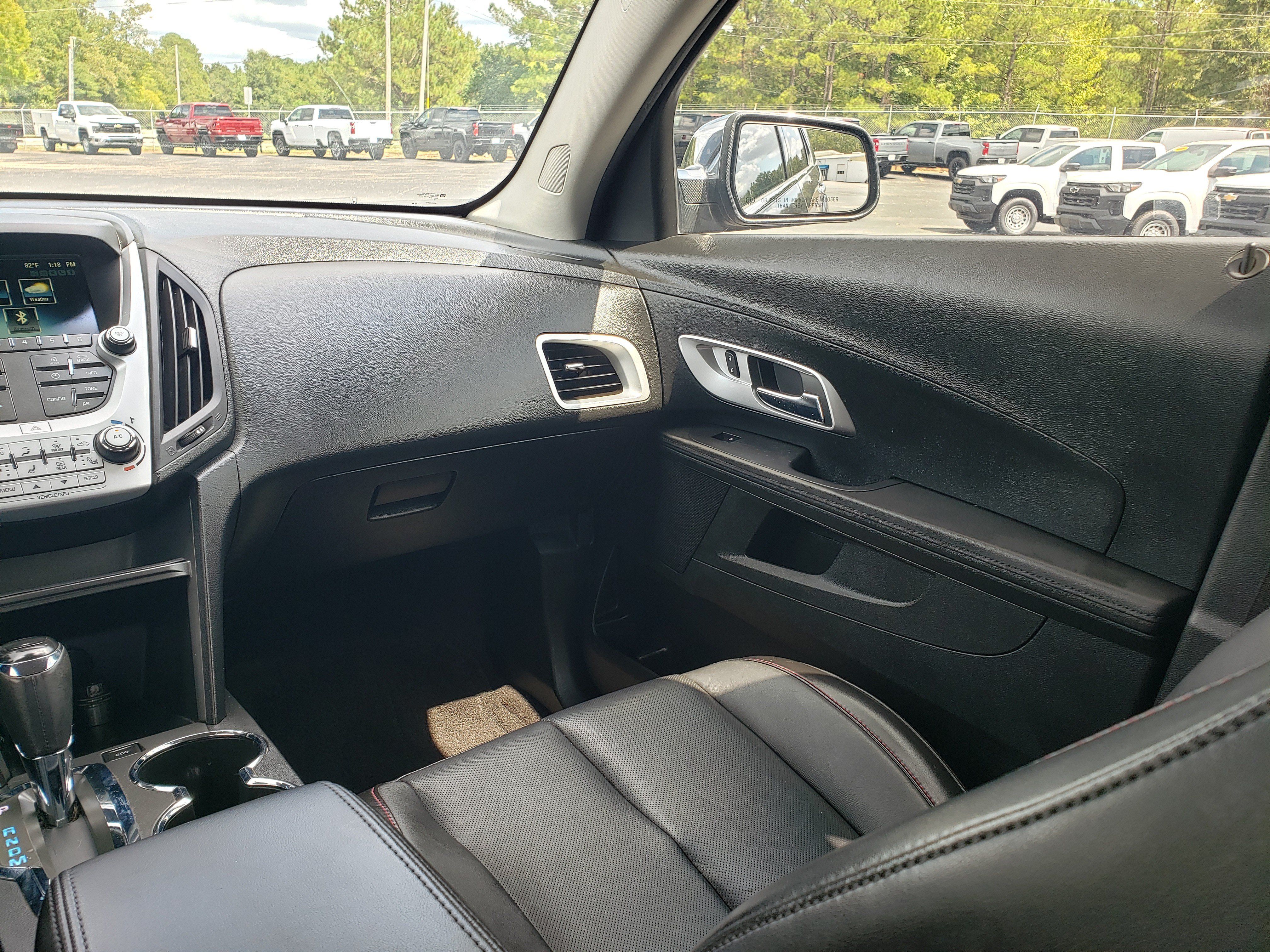 Used 2016 Chevrolet Equinox LTZ w/ Enhanced Convenience Package FWD image 32