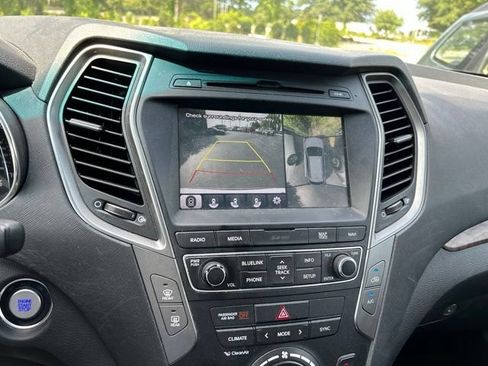 Used 2018 Hyundai Santa Fe Sport w/ Cargo Package FWD image 22