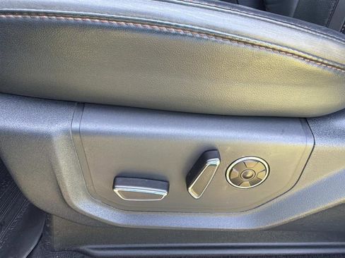 Used 2022 Ford F350 Platinum AWD/4WD image 11