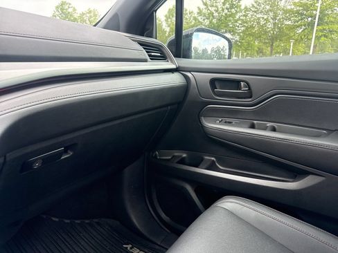 Used 2024 Honda Odyssey Sport image 17