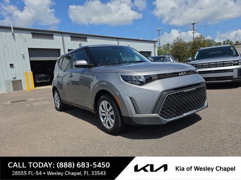 Certified 2024 Kia Soul LX FWD image 1