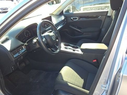 Used 2022 Honda Civic EX image 11