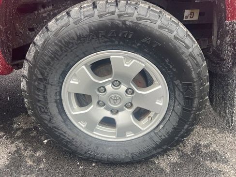 Used 2015 Toyota Tacoma 4x4 Double Cab image 30