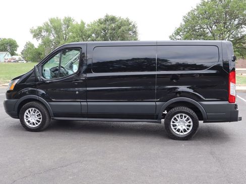 Used 2018 Ford Transit 150 130 Low Roof w/ Exterior Upgrade Package RWD image 9